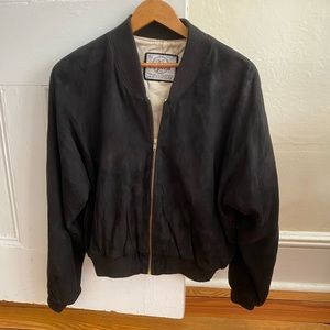 Vintage women’s suede bomber jacket